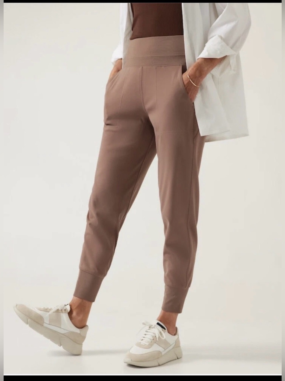 Athleta Venice Jogger Women M Brown High Rise Stretch Travel Athleisure Pants